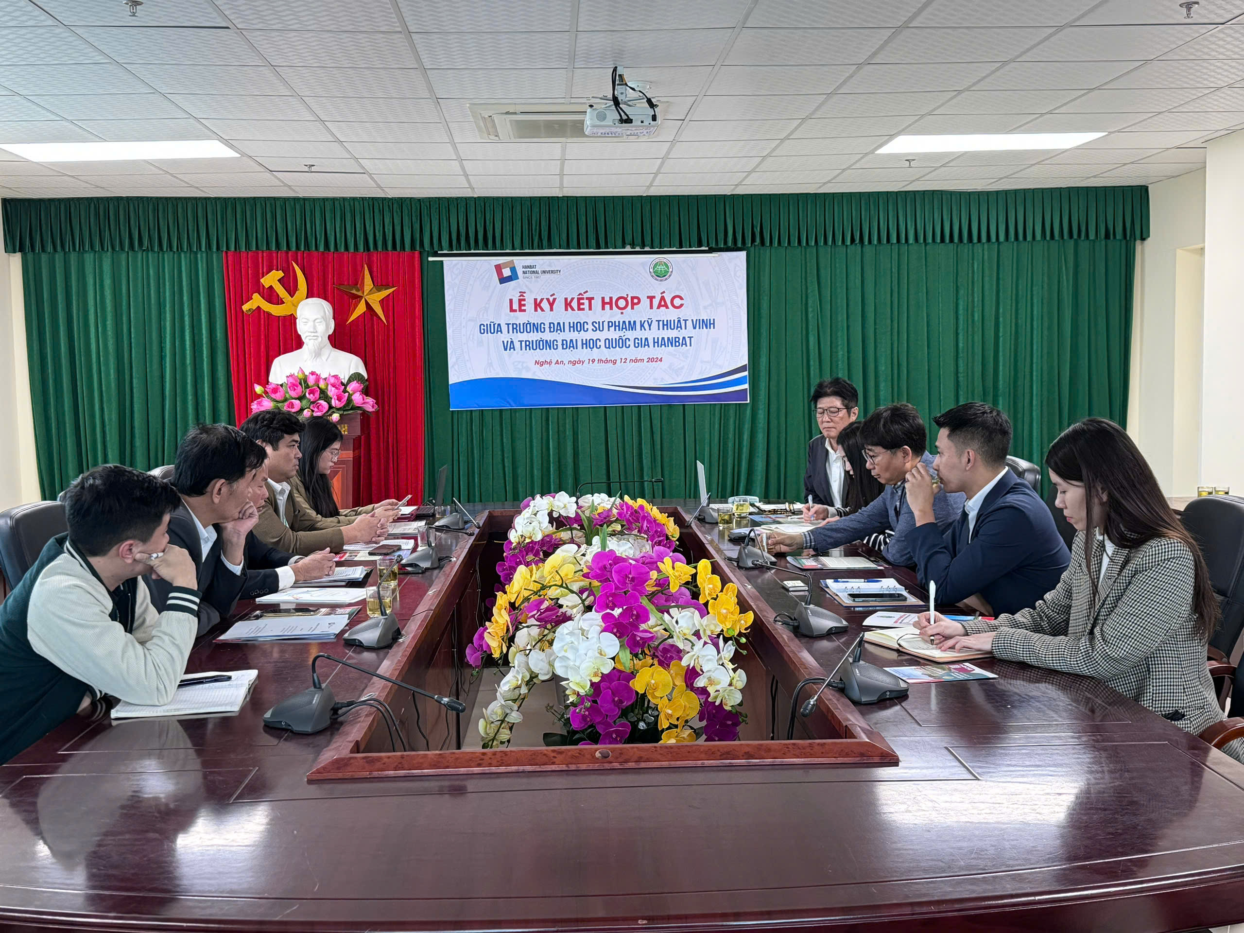 Hợp tác đối ngoại